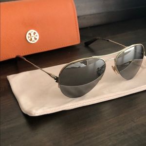 Tory Burch Aviator sunglasses